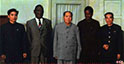 1973年11月7日毛主席见塞拉勒窝内（今译塞拉利昂）总统史蒂文斯和外交部部长卢克